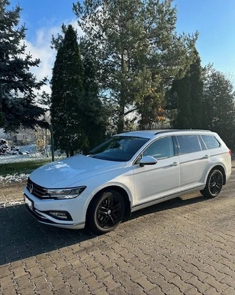 Volkswagen Passat cena 99900 przebieg: 21500, rok produkcji 2020 z Oława małe 67